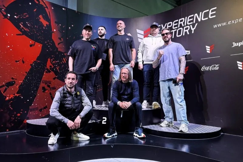 Elektrisch kartracing bij de Experience Factory — langste elektrische kartbaan van Europa nabij Antwerpen